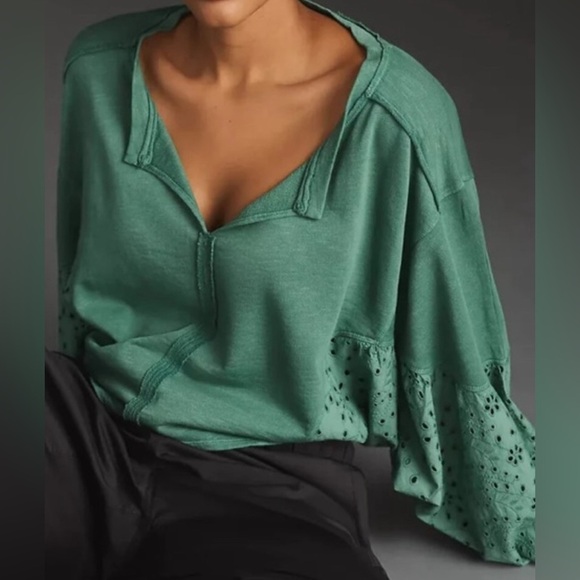 Anthropologie Pilcro Batwing Eyelet Top Medium Sage Green Cropped EUC - Picture 4 of 12